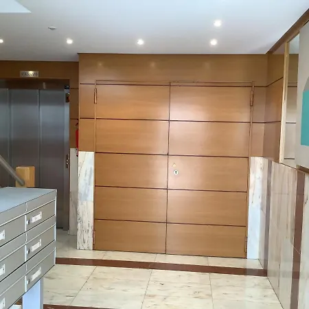Apartamento con vistas a la Ría y cerca de playa. *