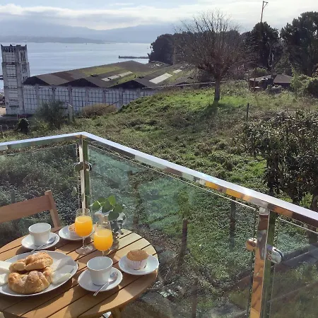 Apartamento con vistas a la Ría y cerca de playa.