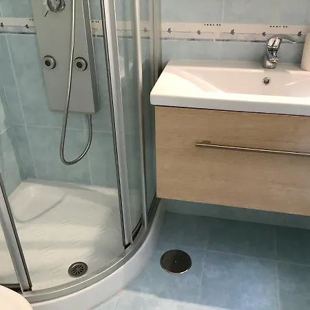 Con Vistas A La Ria Y Cerca De Playa. Lejlighed